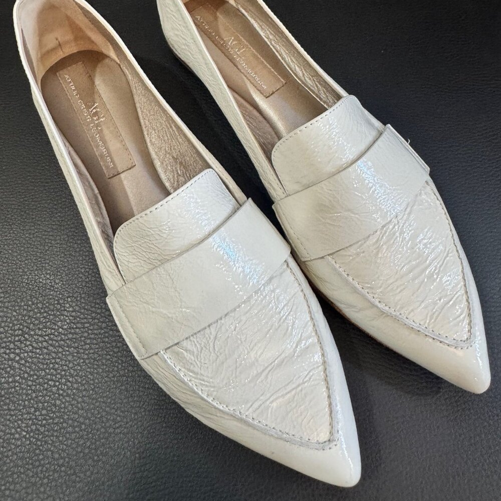 Like New: AGL White Patent Leather Pointed-Toe Loafer 39